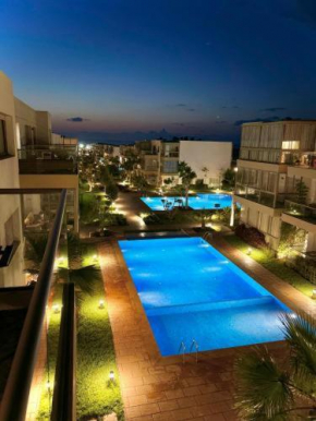 Résidence plage piscine luxe